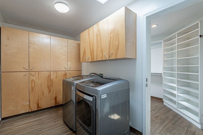 Building Photo - Coming Soon! 4 bed, 3.5 bath with a beautiful pool & views! No HOA - Available 02/01/2026