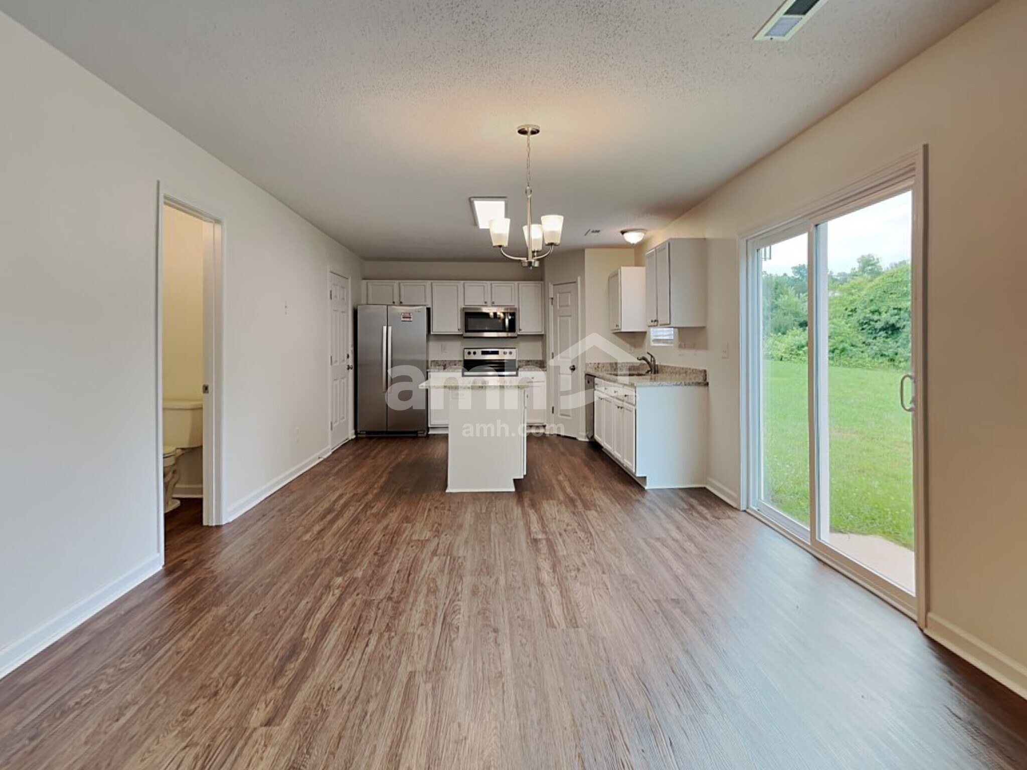 Building Photo - 712 Townsend Farm Dr