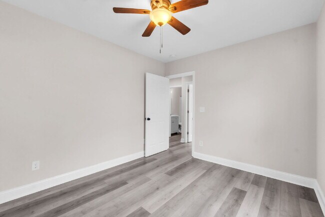 Building Photo - Updated 2 Bedroom / 1 Bath Home in Spartanburg $1,205/mo rent