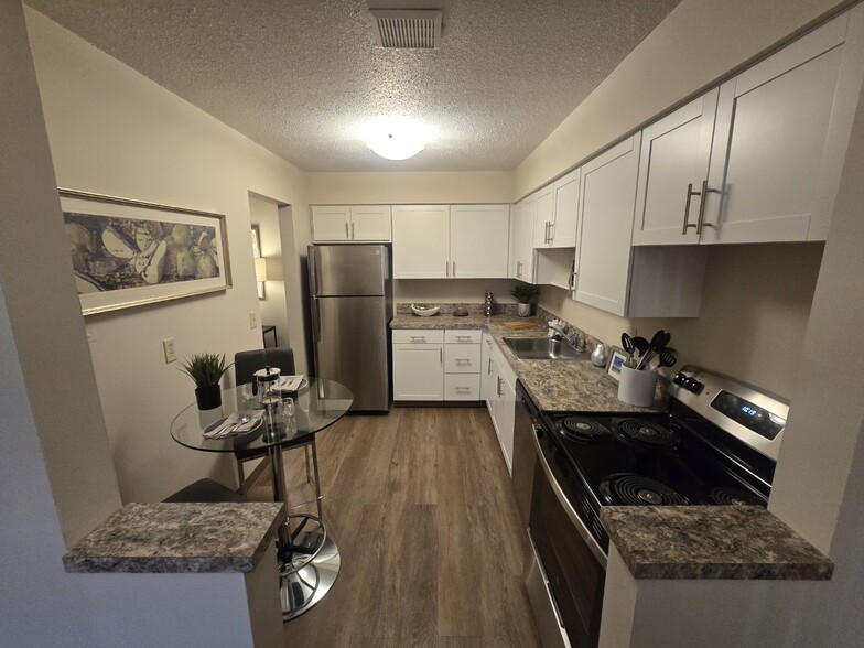 Primary Photo - Kimberly Park Apartments