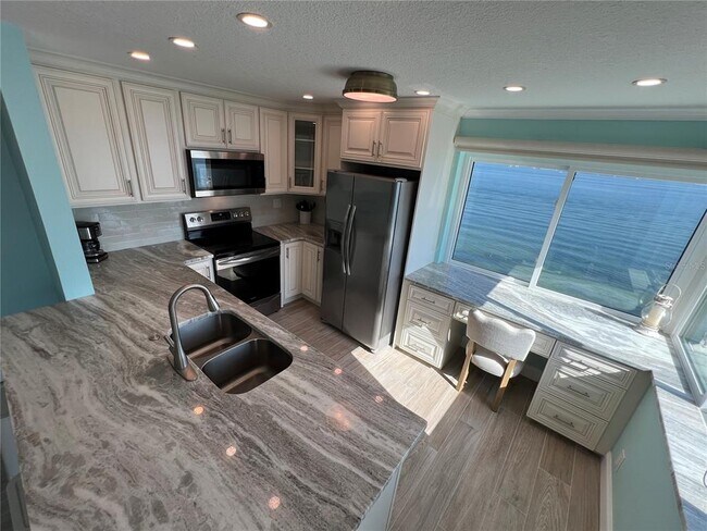 Building Photo - 5541 PUERTA DEL SOL Blvd