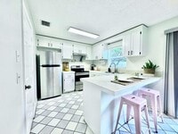 Building Photo - 707 2nd Ave S