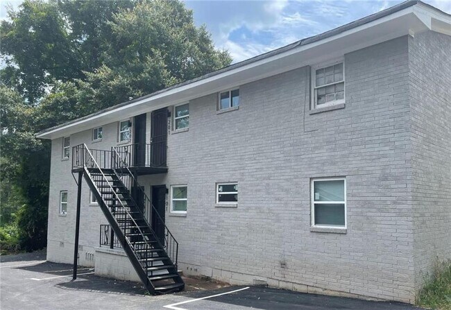 Building Photo - 345 Lanier St NW