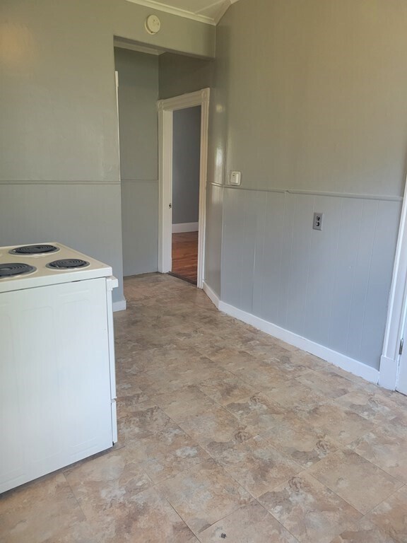 Building Photo - 7-9 Jackson St