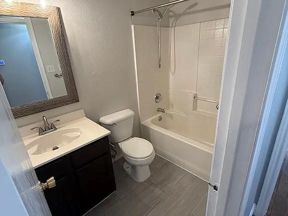 Building Photo - 8732 Polo Dr