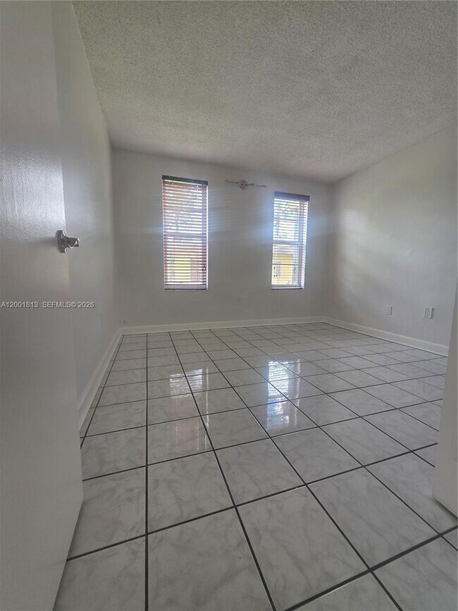 Building Photo - 13700 SW 62nd St