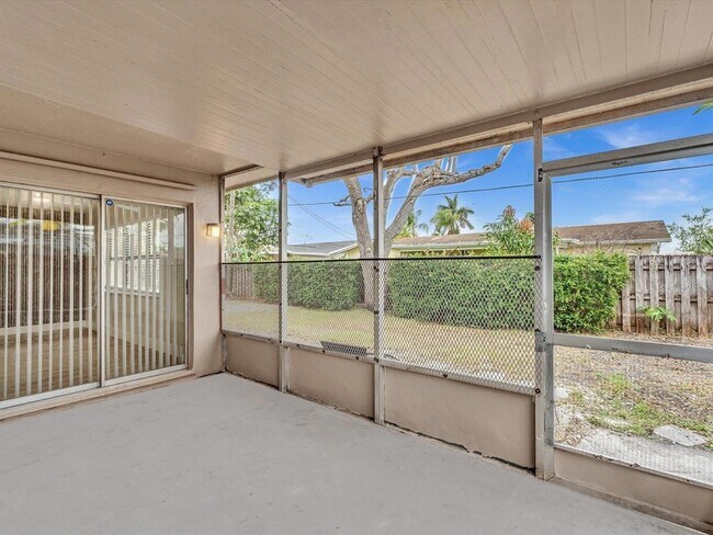 Building Photo - 10691 NW 28th St