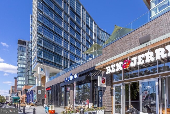 Building Photo - 1425 4th St SW