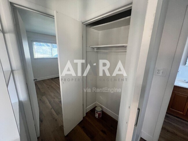 Building Photo - 2500 S 700 E