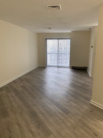 Building Photo - 90 Quincy Shore Dr