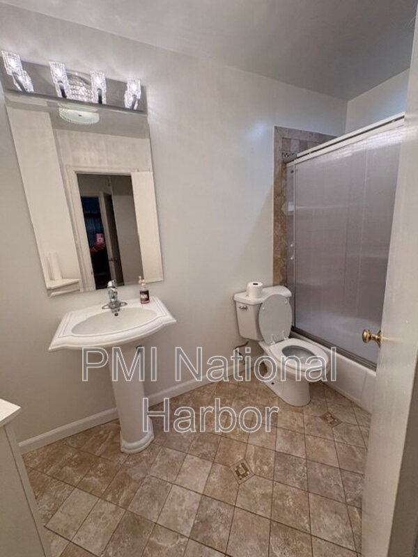 Building Photo - 13323 Warburton Dr