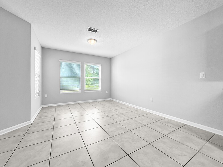 Building Photo - 9093 Open Fld Rd