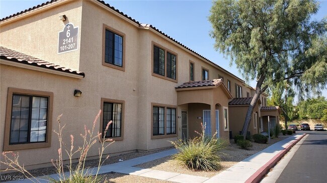 Primary Photo - 2141 Hussium Hills St