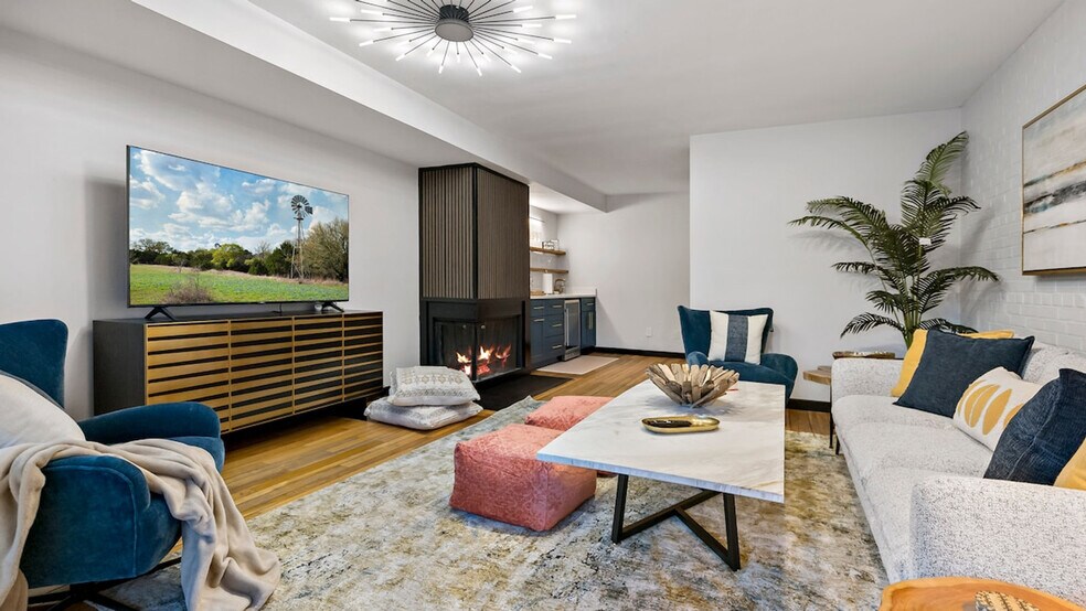 Building Photo - 3590 Water St NW