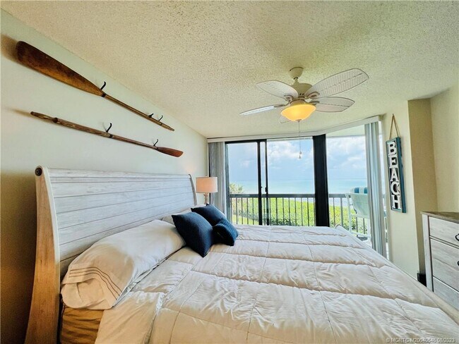 Building Photo - 8880 S Ocean Dr