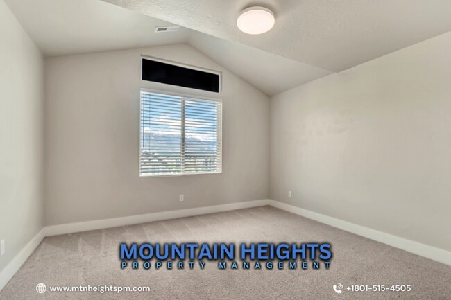 Building Photo - 3727 N 900 W