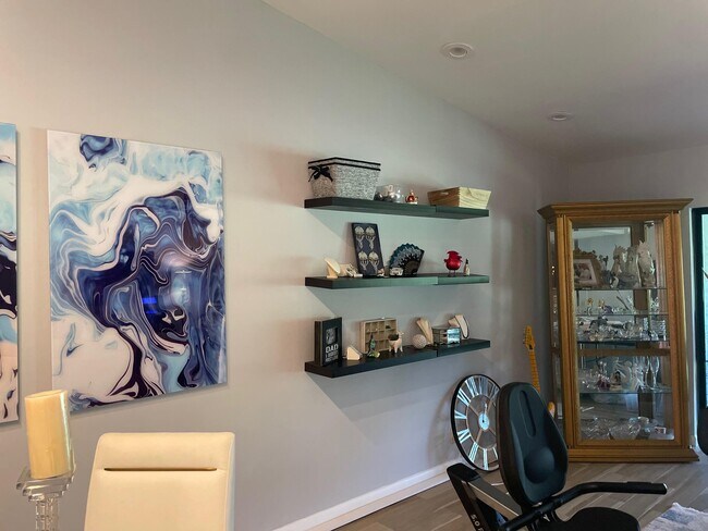 Building Photo - 10798 Waterberry Dr