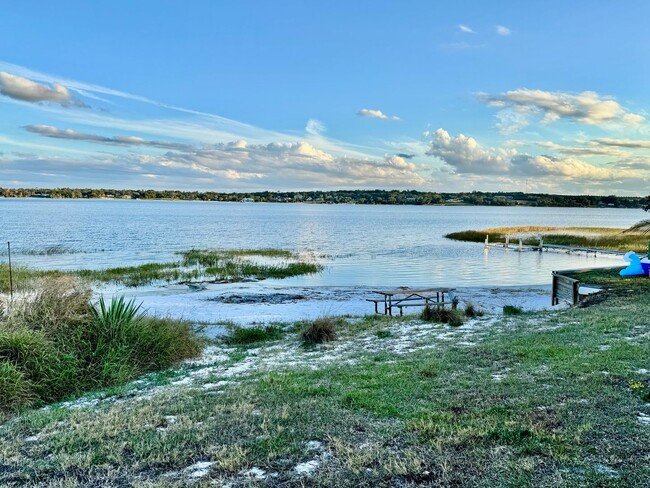 Building Photo - CROOKED LAKE 2/2 with Awesome PRIVATE BEACH