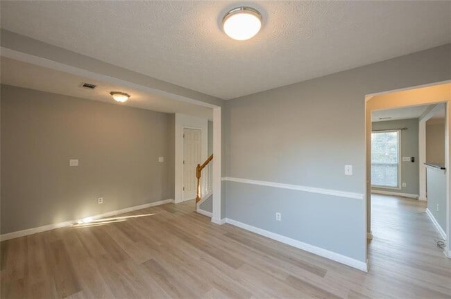 Building Photo - 7040 Magnolia Park Ln NW