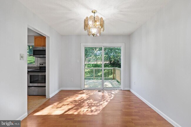 Building Photo - 13724 Lynhurst Dr