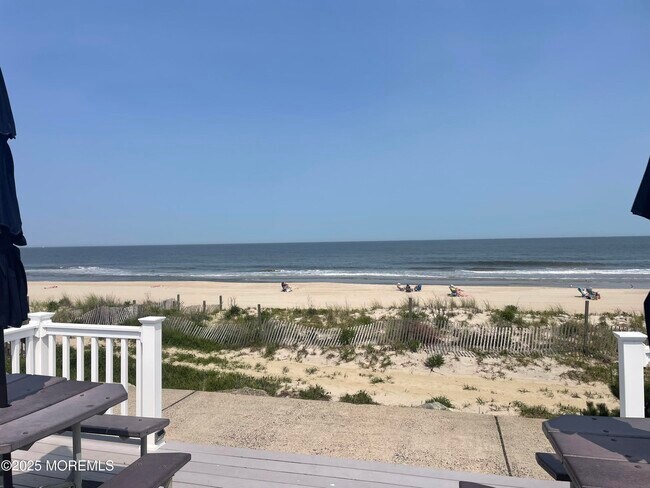 Primary Photo - 1201 Ocean Ave