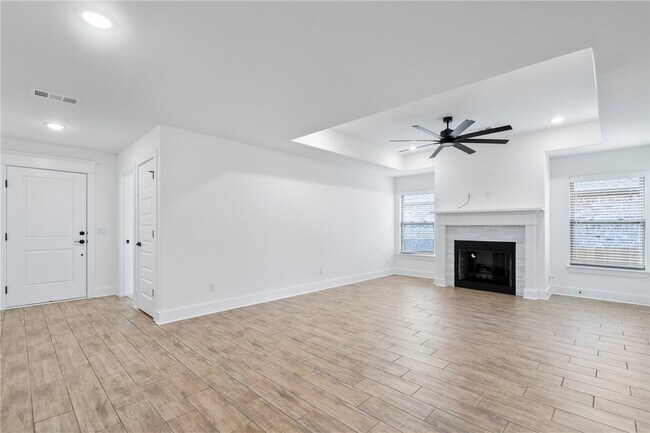 Building Photo - 4300 SW Adams Rd