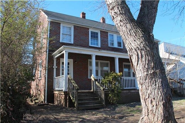 Building Photo - 1004-1006 Elliston Street