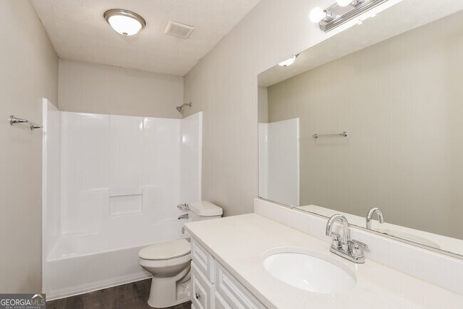 Building Photo - 2752 Hawk Trace NE