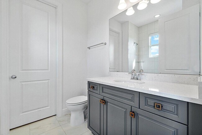 Building Photo - 4202 Mendel Ln