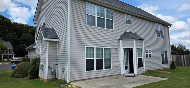 Building Photo - 1399 Dulwich Ct