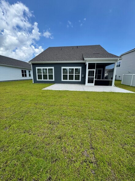 Yard - 5435 Shelly Lynn Dr