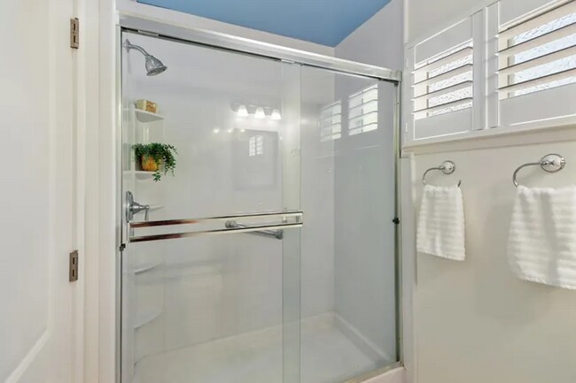 Building Photo - Charming 3 bed 1 bath home in Davis