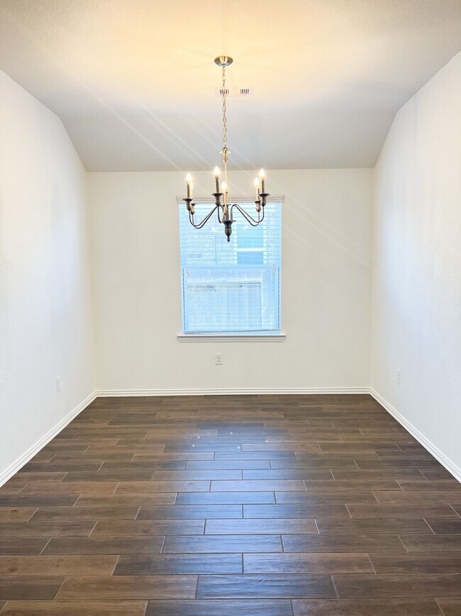 Building Photo - 16018 Cypress Farms Dr