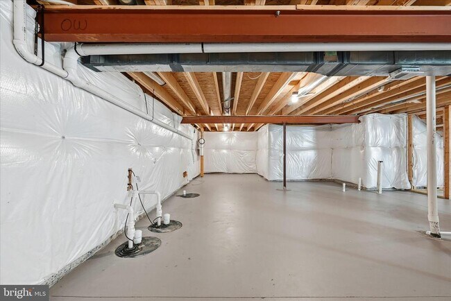 Building Photo - 313 Switchgrass Ct