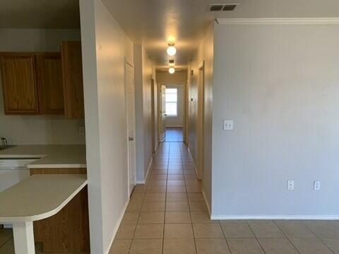 Building Photo - 305 N Chicago Ave