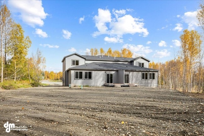 Building Photo - 550 W Galway Dr