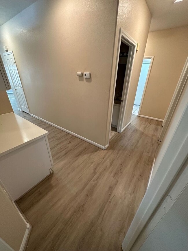 Building Photo - Henderson Pool Home