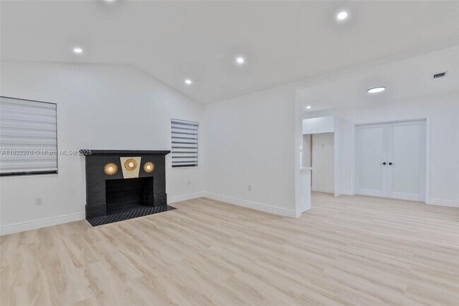 Building Photo - 583 NW 47th Terrace
