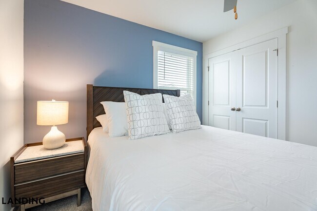 Building Photo - 3164 Mulberry Blvd