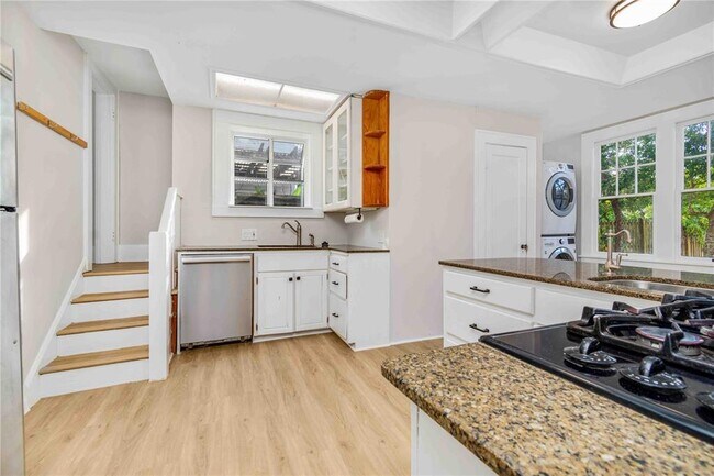 Building Photo - 2302 12th St N