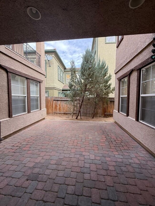 Building Photo - South Reno 4 Bed 4.5 Bath Home W/ Casita