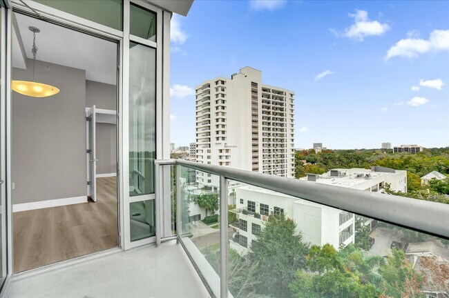 Building Photo - 101 S Eola Dr