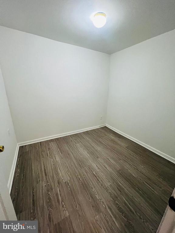 Building Photo - 747 Seawall Rd