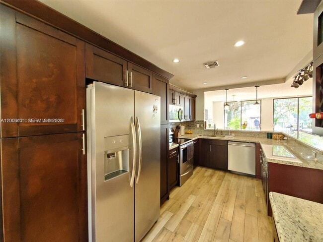 Building Photo - 3619 Torremolinos Ave