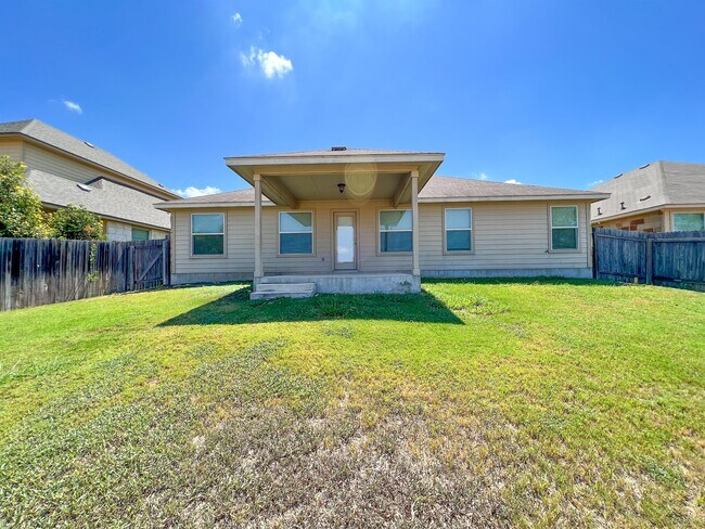 Building Photo - 923 Avery Pkwy