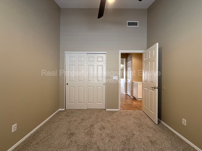 Building Photo - 4721 E Bighorn Ave