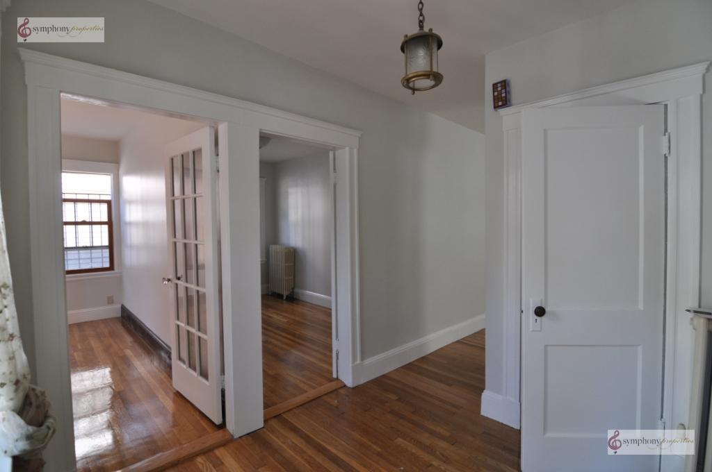 Building Photo - 202 Calumet St