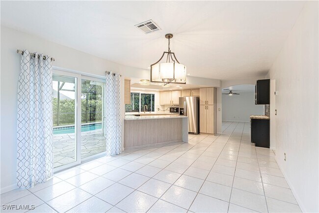 Building Photo - 297 Bay Meadows Dr