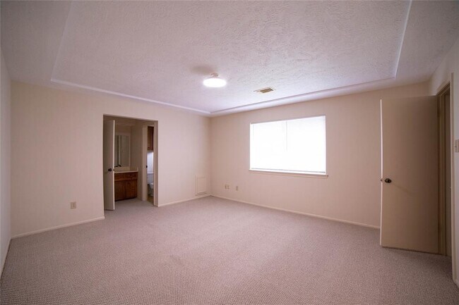 Building Photo - 13214 Ensley Wood Dr