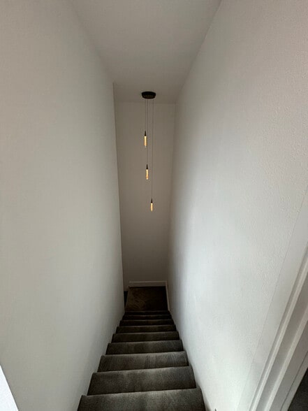 Building Photo - 23 Main St